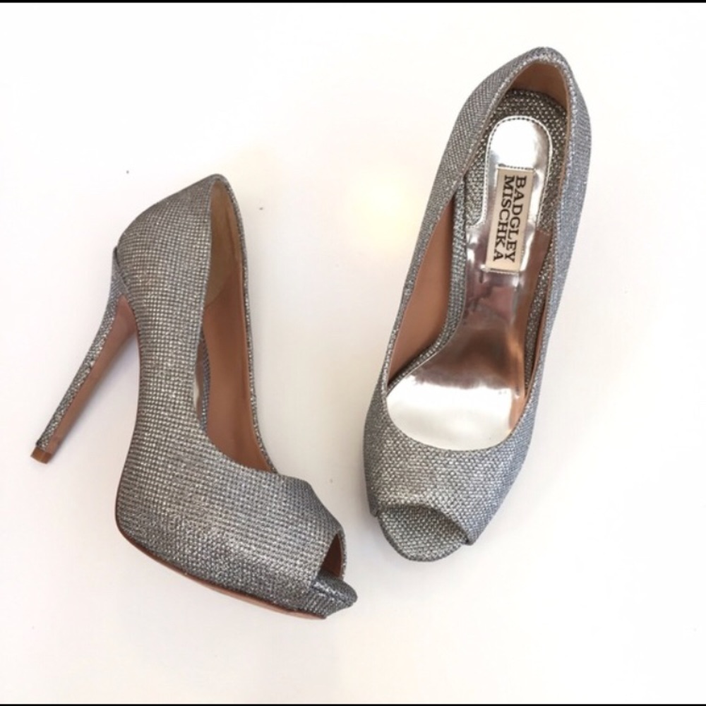 Badgley Mischka Silver peep toe pumps
